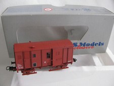 Models 90013 wagon d'occasion  Aureilhan
