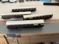 Gauge coaches x4 for sale  GRIMSBY