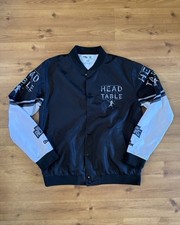 Jaqueta Chalk Line WWE Roman Reigns Head of the Table Fanimation, Masculina Tamanho XL comprar usado  Enviando para Brazil