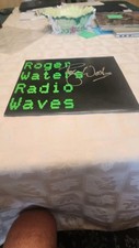 LP Radio Waves autografado assinado por Roger Waters comprar usado  Enviando para Brazil