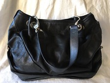 Bolsa satchel KENNETH COLE plissada couro preto - NOVA comprar usado Bolsa satchel KENNETH COLE plissada couro preto - NOVA comprar usado  Enviando para Brazil