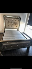 Tufted queen bed for sale  Chicago