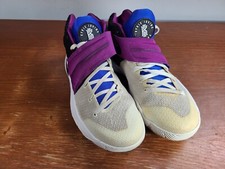 Nike Kyrie 2 Kyrache BOLD Berry Masculino EUA Tamanho 8.5 - 819583-104 comprar usado  Enviando para Brazil