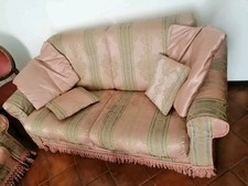 Divani uno posti usato  Roma
