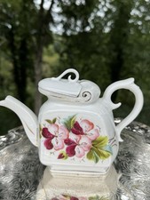 Vintage quirky tea for sale  KENILWORTH