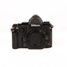 Nikon corpo scatti usato  Treviglio