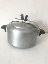 Cocotte minute ancienne d'occasion  Saint-Dié-des-Vosges
