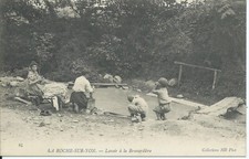Roche yon lavoir d'occasion  Saint-Julien-de-Concelles