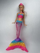Boneca Barbie Dreamtopia arco-íris sereia loira cauda arco-íris iluminada 2015 Mattel comprar usado  Enviando para Brazil