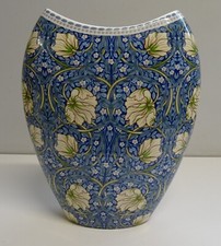 Usado, Vaso de porcelana WILLIAM MORRIS AZUL E BRANCO FLOR OSSO FINO comprar usado  Enviando para Brazil