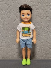 Camisa gráfica Barbie Club Chelsea Darrin boneca skate  comprar usado  Enviando para Brazil