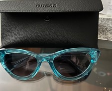 Lunettes soleil femme d'occasion  Bordeaux-