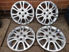 Set genuine hyundai for sale  MELTON MOWBRAY
