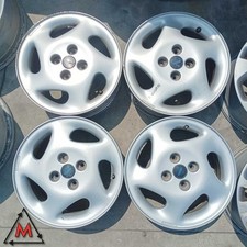 Set cerchi lega usato  Italia