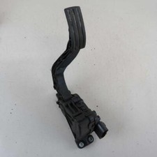 Accelerator pedal 2s61 usato Accelerator pedal 2s61 usato  Vajont