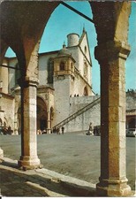 Assisi piazza inferiore usato Assisi piazza inferiore usato  Sannazzaro de Burgondi