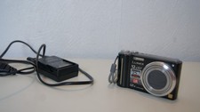 Appareil photo numérique usato  Spedire a Italy