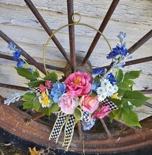Spring blooms hoop for sale  Lind