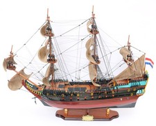 Belle maquette bois d'occasion  Tonnerre