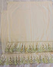 Two vtg curtains for sale  Rib Lake