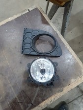 Fendinebbia anteriore sinistro usato Fendinebbia anteriore sinistro usato  Spilamberto