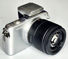 Olympus Pen Mini E-PM1 12.3MP Aparat cyfrowy + Panasonic LUMIX 25mm 1:1.7/25 ASPH, używany na sprzedaż  PL