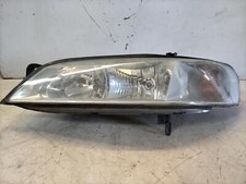 Faro anteriore sinistro usato  Italia