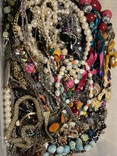 Bundle mixed necklaces for sale Bundle mixed necklaces for sale  WARRINGTON