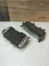 Conjunto completo de radiadores laterais esquerdo e direito Honda CRF250 2004-2005 OEM  comprar usado  Enviando para Brazil