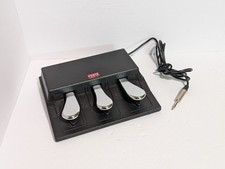 Pedal triplo Nord de piano 5 73 teclas comprar usado  Enviando para Brazil
