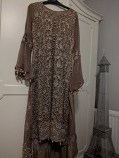 Salvar kameez suit for sale  READING