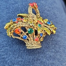 Usado, Broche vintage boutique cesta floral salada de frutas strass comprar usado Usado, Broche vintage boutique cesta floral salada de frutas strass comprar usado  Enviando para Brazil