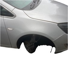 Parafango anteriore destro usato Parafango anteriore destro usato  Torre di Ruggiero