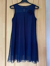 Dunkelblaues plissee kleid gebraucht kaufen  Mellingen