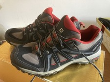 Scarpe trekking uomo usato  Pesaro