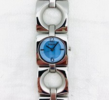Relógio feminino Fossil quartzo analógico mostrador azul estojo tom prata nova bateria comprar usado  Enviando para Brazil