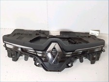 Calandre renault clio d'occasion  Saint-Gildas-des-Bois