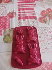 Moule silicone lapin d'occasion Moule silicone lapin d'occasion  Saint-Laurent-en-Grandvaux