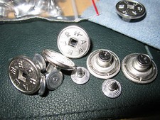 Stück moderne jeansknöpfe gebraucht kaufen  Blomberg