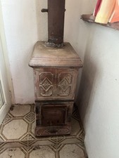 Antica stufa terracotta usato  Roma