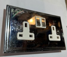 Wandsworth amp wall for sale  WICKFORD