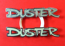 Emblemas de para-lama Plymouth Duster vintage 1972-6 3680304 46430 OEM emblema Mopar comprar usado  Enviando para Brazil