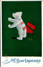 Arte PC ursinho de pelúcia branco senta-se em banco de piquenique vermelho recém-pintado impressão comprar usado Arte PC ursinho de pelúcia branco senta-se em banco de piquenique vermelho recém-pintado impressão comprar usado  Enviando para Brazil