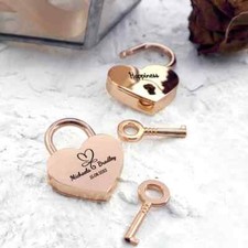 Cadeado de coração duplo para casais gravado com nomes lembranças de viagem de casamento comprar usado  Enviando para Brazil