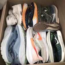 Lote 30 pares de tênis esportivos atacado a granel revendedor no exterior Hoka One ON comprar usado  Enviando para Brazil