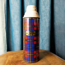 Thermos motif tartan d'occasion Thermos motif tartan d'occasion  Montauban-de-Bretagne