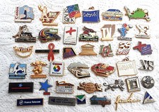 Lot pin signes d'occasion  Menucourt