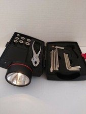 Kit de herramientas de emergencia con linterna incorporada 18 piezas. Negro.  ¡Gran regalo! segunda mano  Embacar hacia Mexico