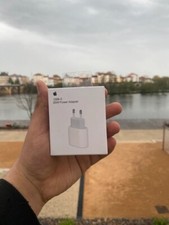 Chargeur apple 20w d'occasion  Roanne