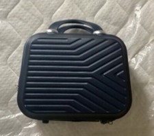 Valise bleu marine d'occasion  Noisiel